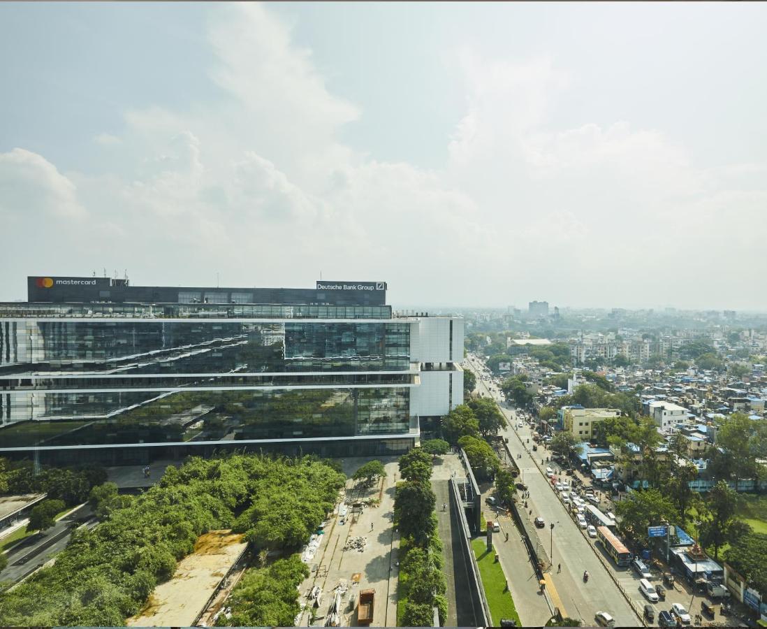 The Ritz-Carlton, Poona Buitenkant foto