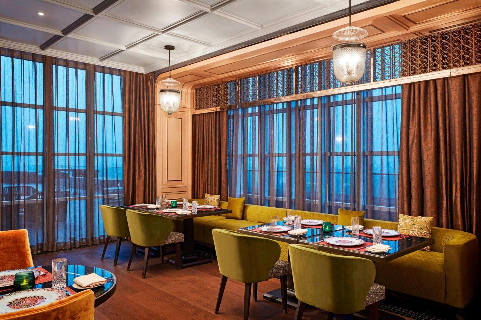 The Ritz-Carlton, Poona Buitenkant foto