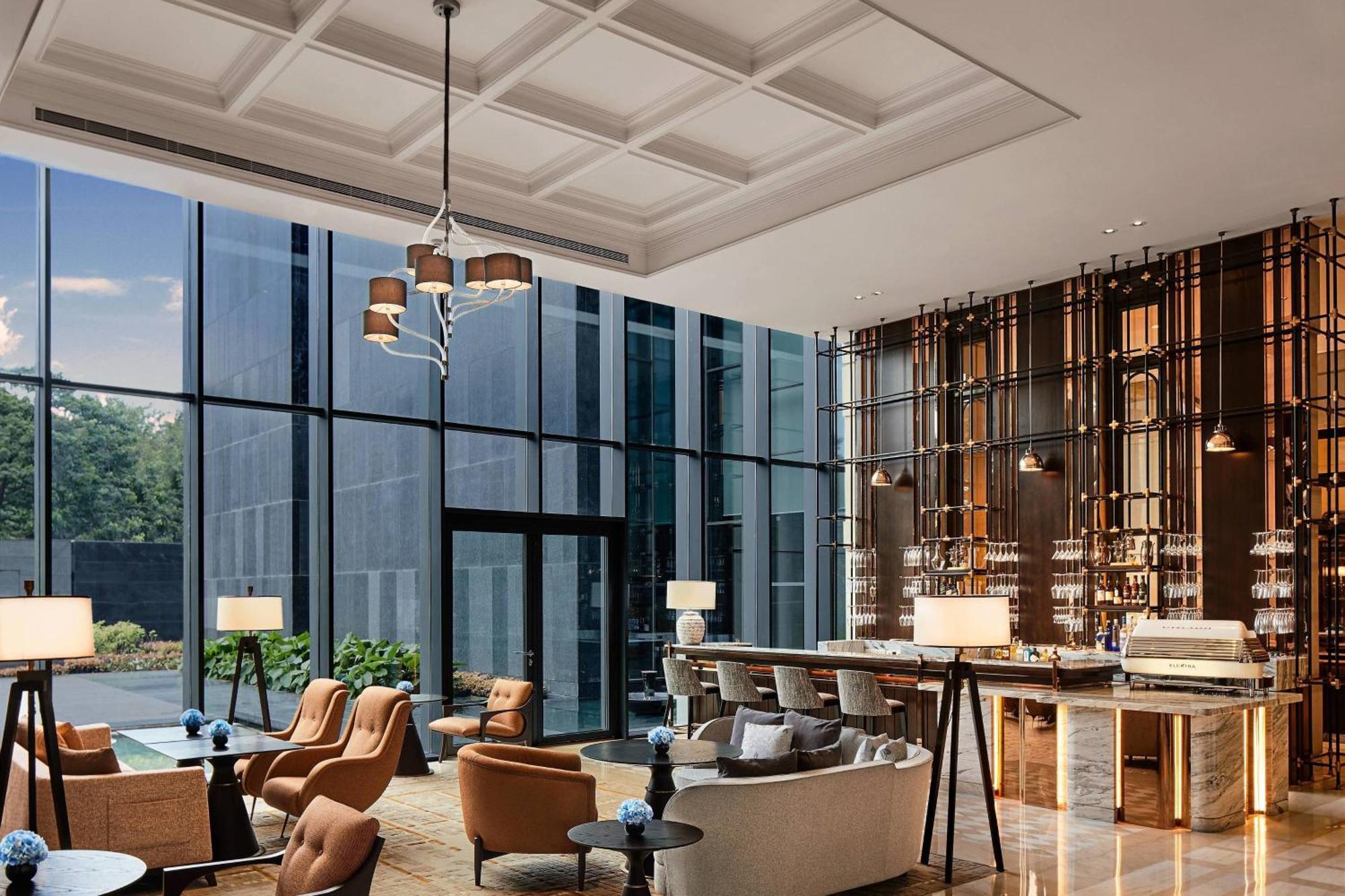 The Ritz-Carlton, Poona Buitenkant foto
