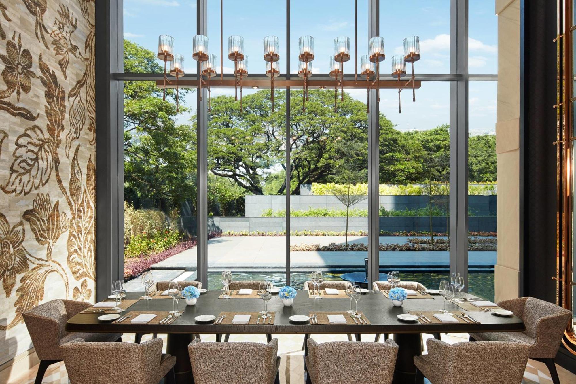 The Ritz-Carlton, Poona Buitenkant foto