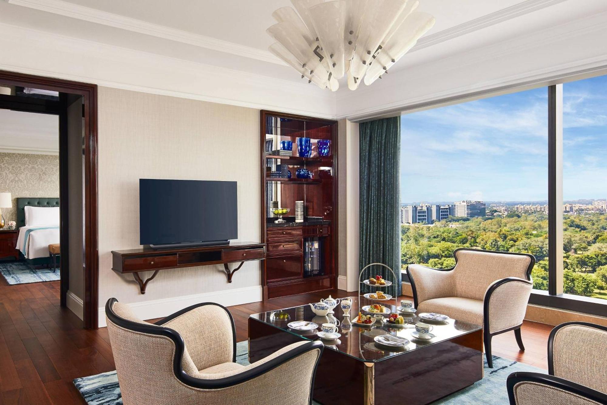 The Ritz-Carlton, Poona Buitenkant foto